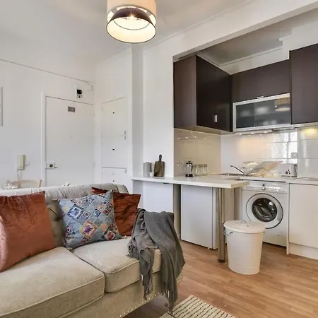 Well-design 1 Bedroom In Encarnacao * Lizbona